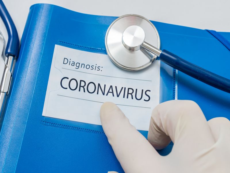 Imagen de noticias: El número de muertos por coronavirus supera los 1,000, mientras se confirma el 13 ° caso de EE. UU.